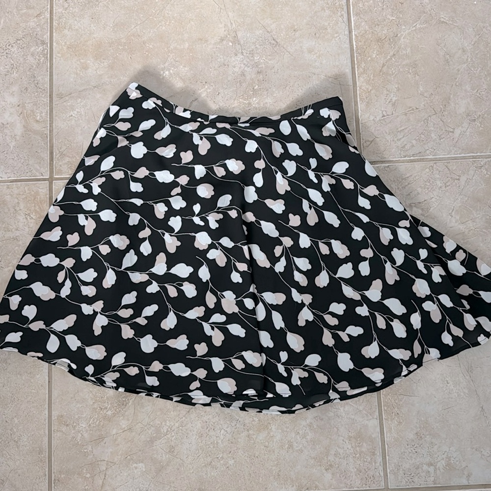 Loft floral print flowy short circle skater skirt